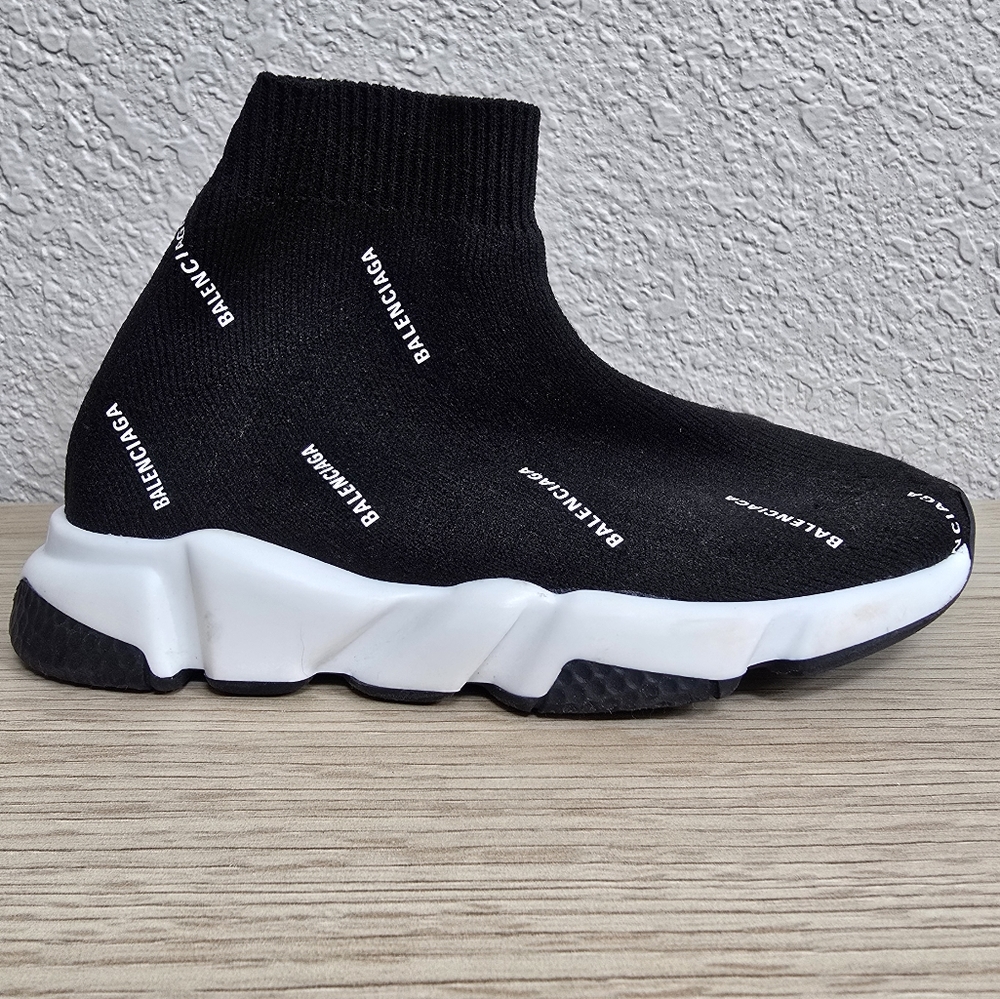 Boys Balenciaga speed trainers